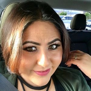 Meet your Posher, Leyla